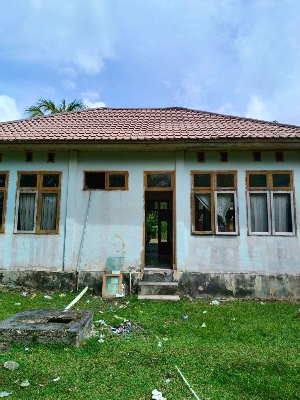 Tampak Belang kantor Desa Lhok Pauh